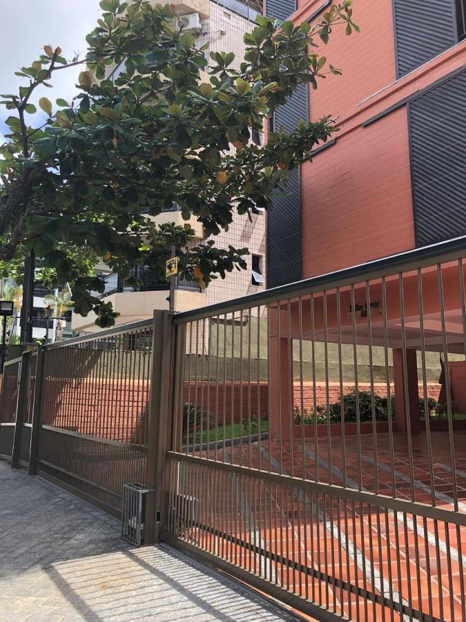 דירות Apartamento Guaruja Enseada מראה חיצוני תמונה
